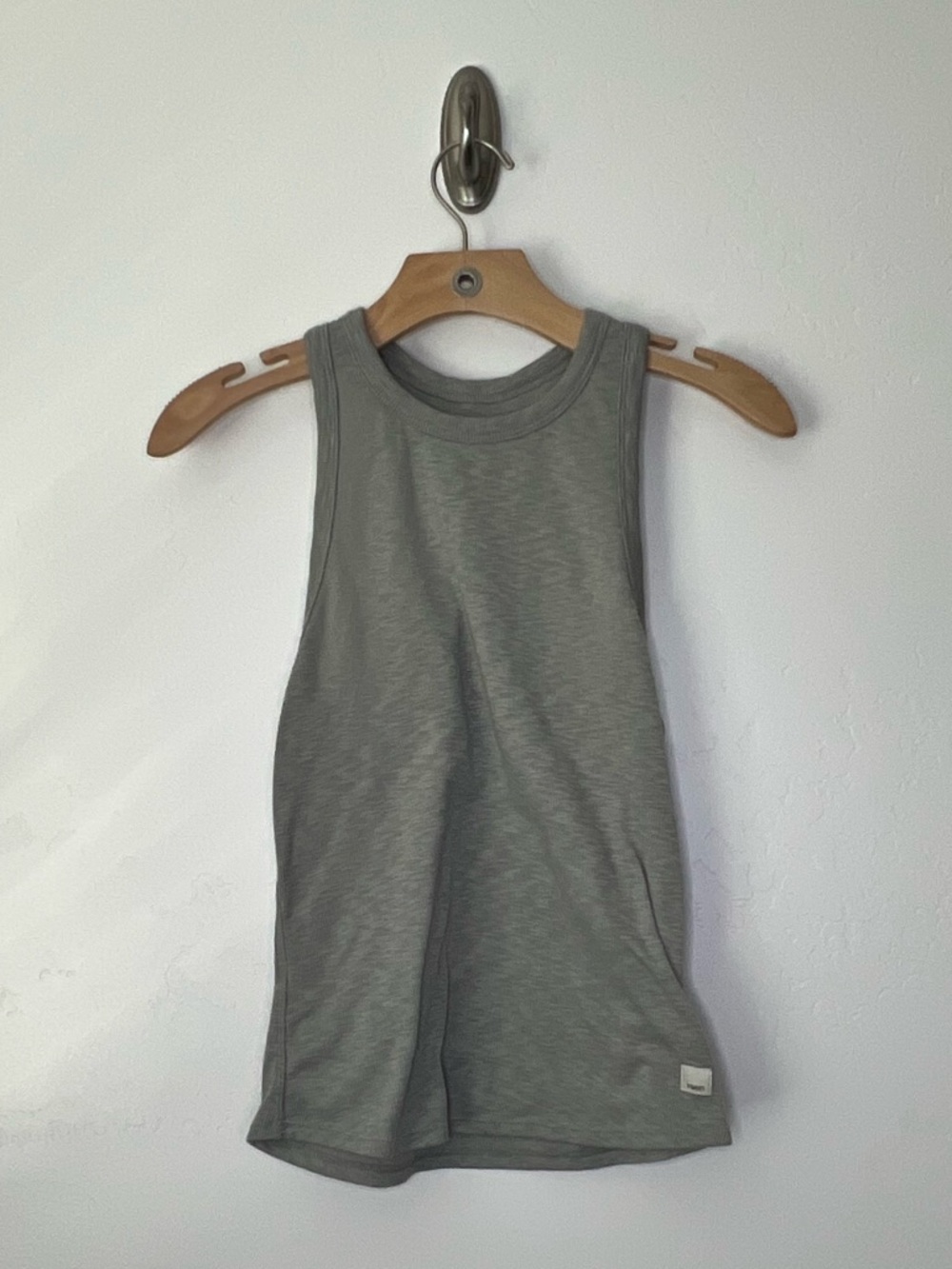 Vuori Sunrise High Neck Light Gray Ribbed Tank
